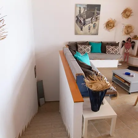 The Ocean House أغيا باراسكيفي