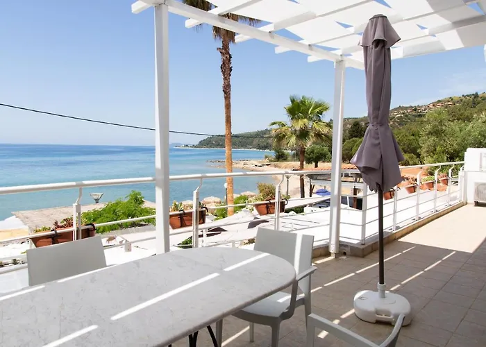 דירה The Ocean House אייה פרסקבי